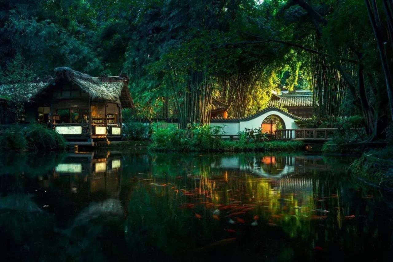 Moonlight Hotel Чэнду Экстерьер фото